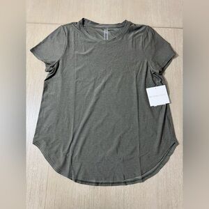 Beyond Yoga Olive Short Sleeve Tee